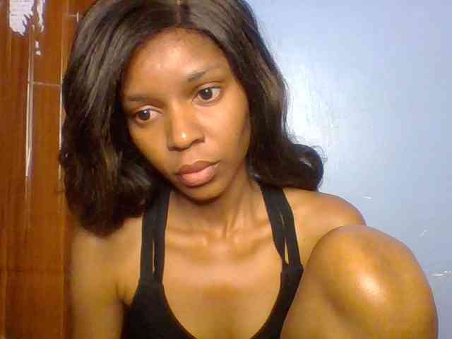 Model: Spiced-sweetness