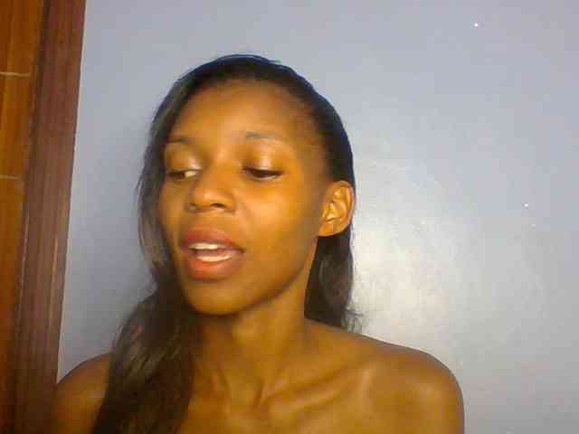 Model: Spiced-sweetness