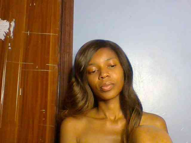 Model: Spiced-sweetness