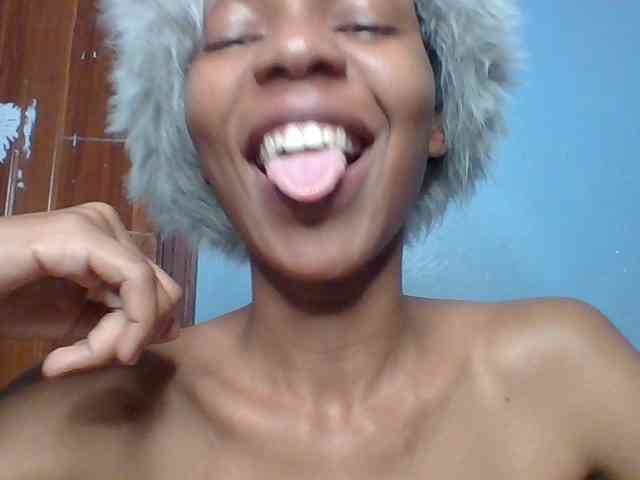 Model: Spiced-sweetness