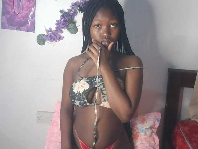 AmaniG live webcam show