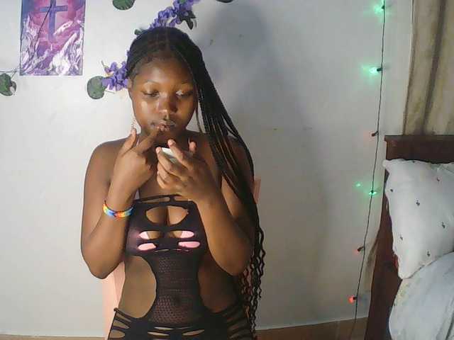 AmaniG live cam on BongaCams