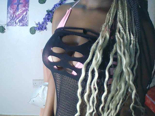 AmaniG live cam on BongaCams