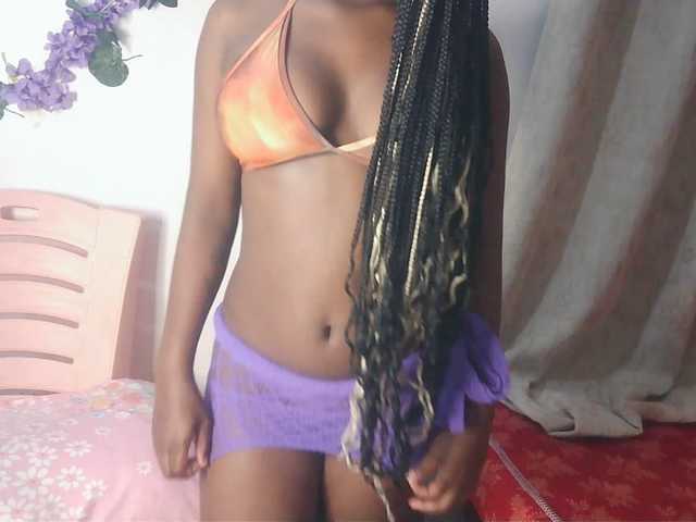 AmaniG live webcam show