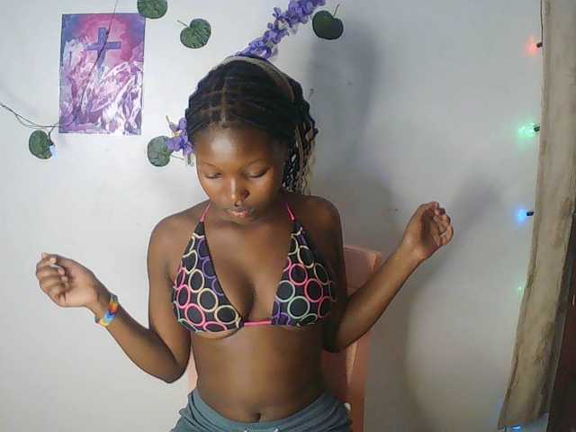 AmaniG live cam on BongaCams