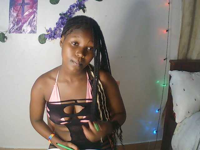 AmaniG live cam on BongaCams
