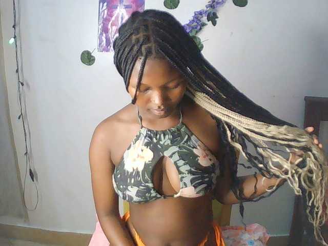 AmaniG live cam on BongaCams