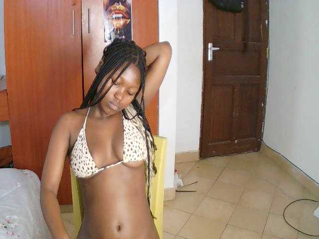AmaniG live cam on BongaCams