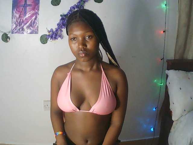 AmaniG live cam on BongaCams