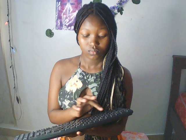 AmaniG live cam on BongaCams
