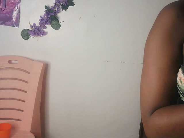 AmaniG live cam on BongaCams