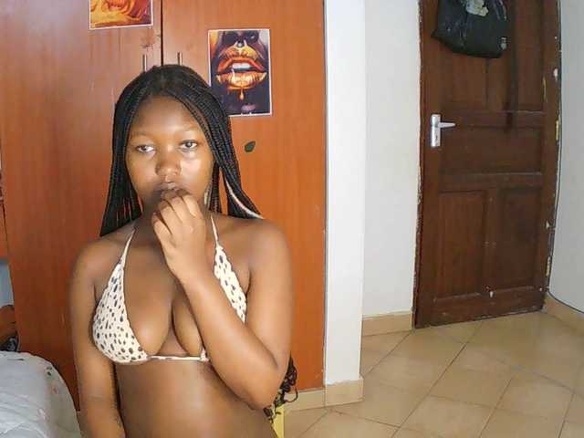 AmaniG live cam on BongaCams