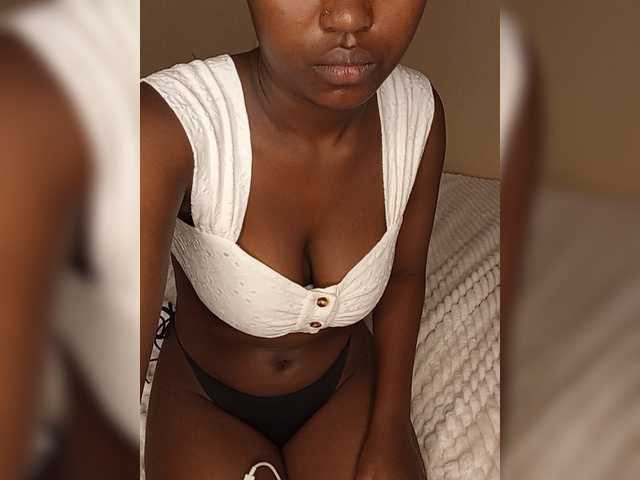 AmaniG live cam on BongaCams