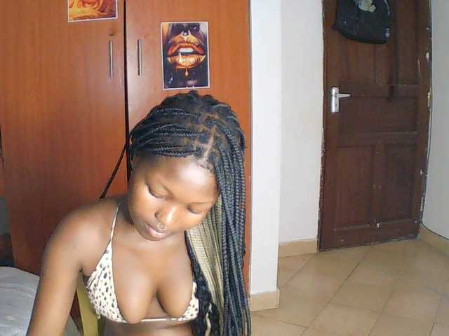 AmaniG live cam on BongaCams