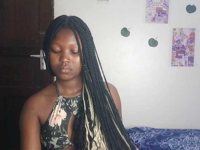 AmaniG live cam on BongaCams