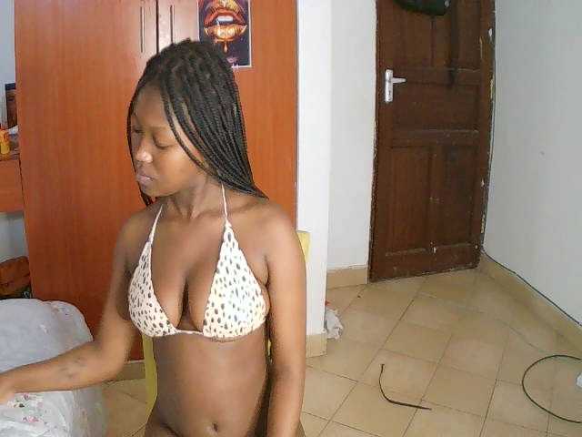 AmaniG live cam on BongaCams