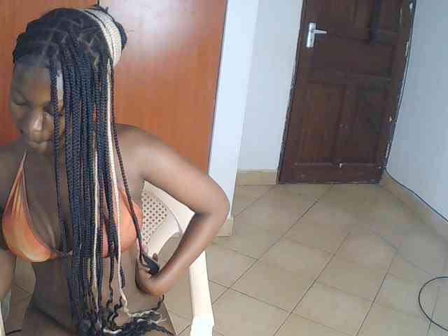 AmaniG webcam
