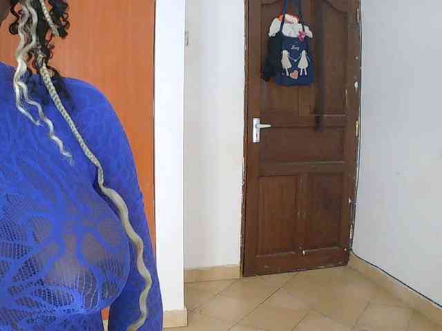 AmaniG webcam