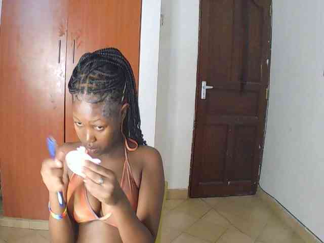 AmaniG webcam