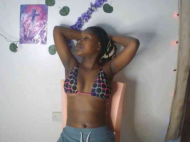 AmaniG webcam