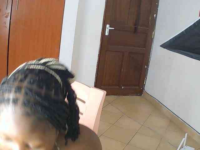 AmaniG webcam