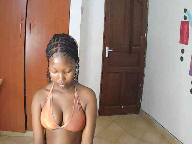 AmaniG webcam