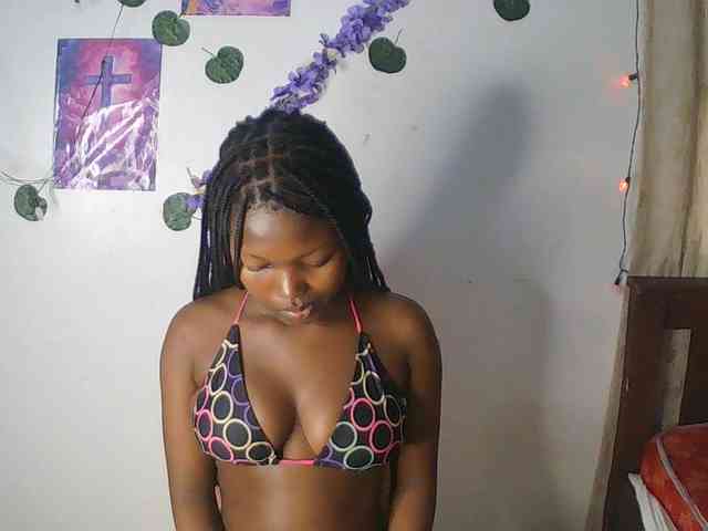 AmaniG webcam