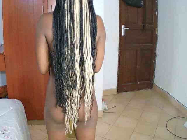 AmaniG webcam