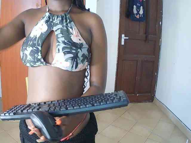 AmaniG webcam