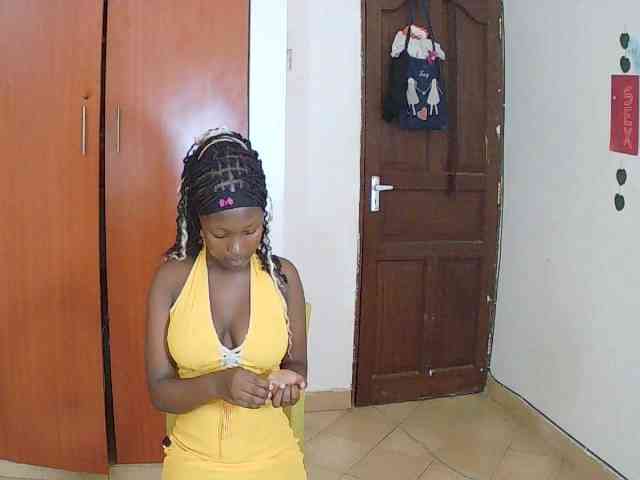 AmaniG webcam