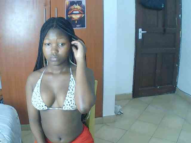 AmaniG webcam