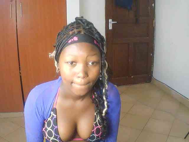 AmaniG webcam