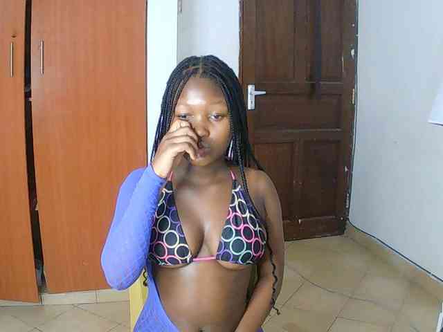 AmaniG webcam