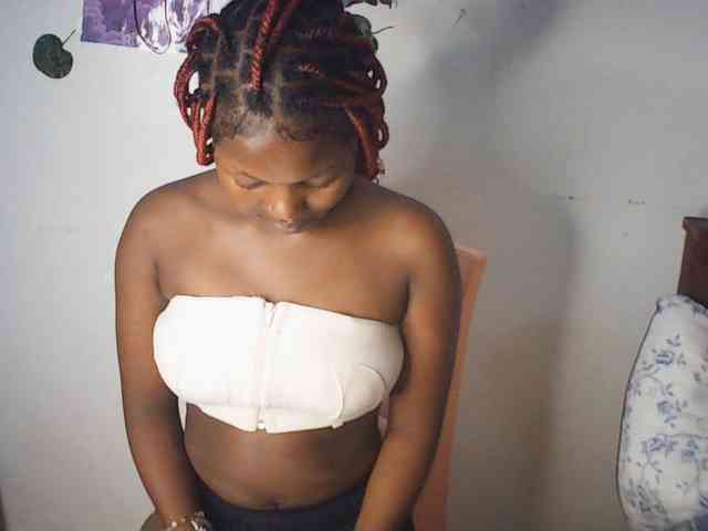 AmaniG webcam