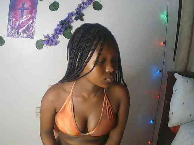 AmaniG webcam