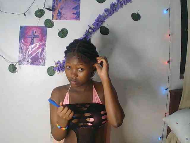 AmaniG webcam