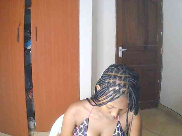 AmaniG webcam