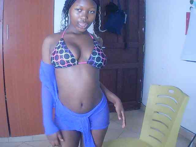 AmaniG webcam