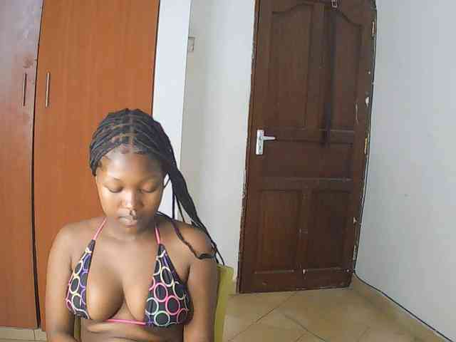 AmaniG webcam