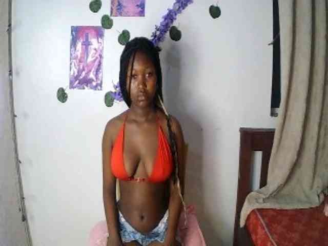 AmaniG webcam