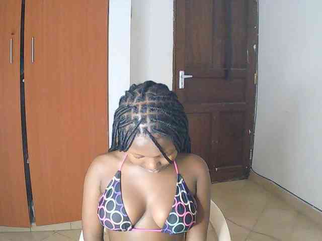 AmaniG webcam