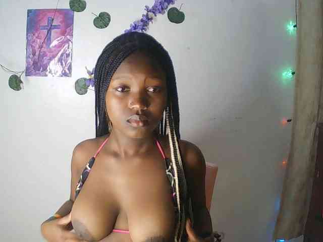 AmaniG webcam