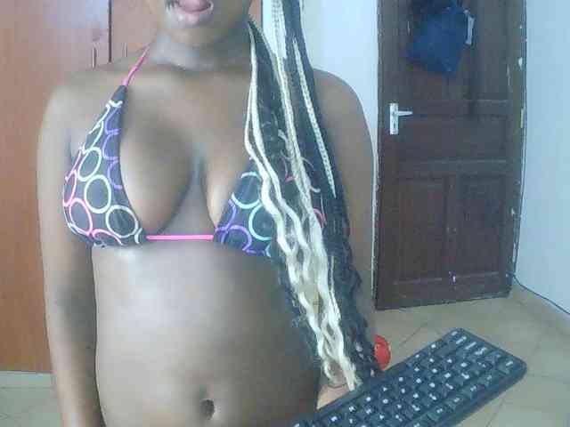 AmaniG webcam