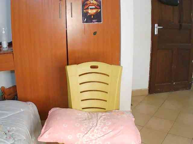 AmaniG webcam