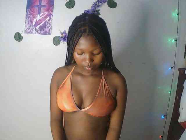 AmaniG webcam