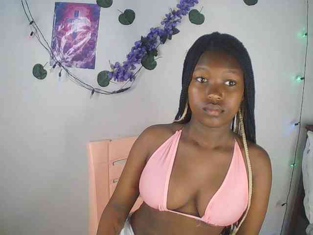 AmaniG webcam