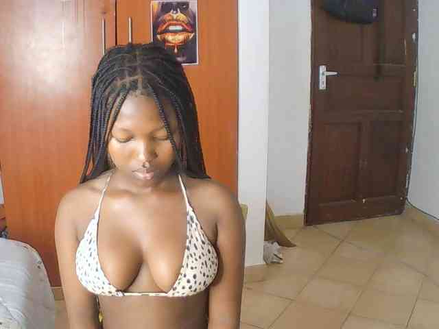 AmaniG webcam