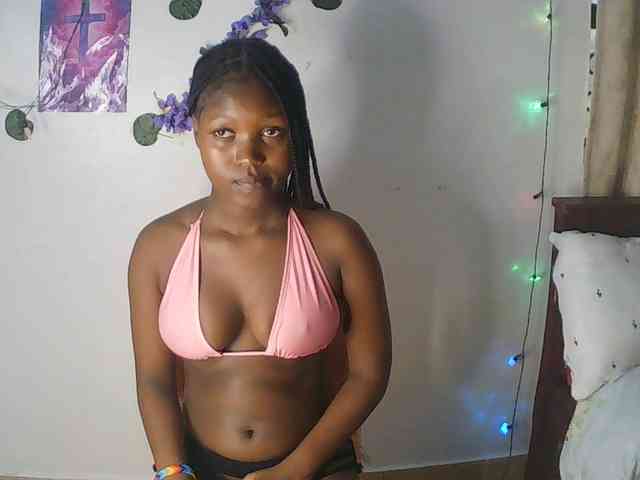 AmaniG webcam