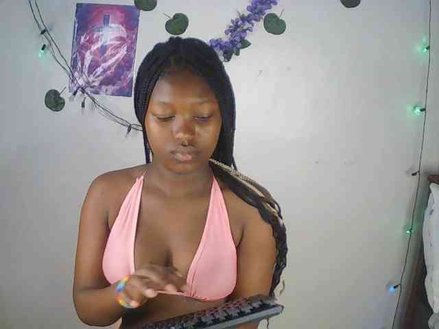 AmaniG AmaniG
