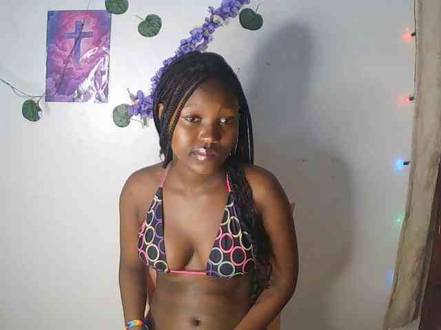 AmaniG webcam